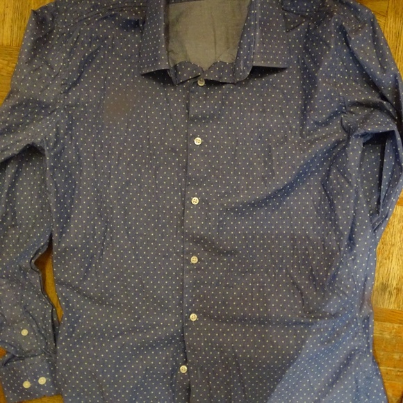 LIKE NEW SAKS FIFTH AVENUE MENS LONG SLEEVED SHIRT - Picture 2 of 2